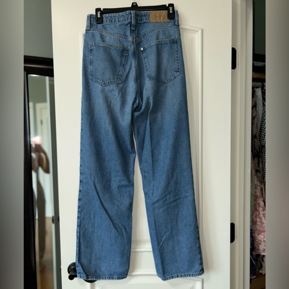 H&M straight leg jeans - Picture 3 of 3